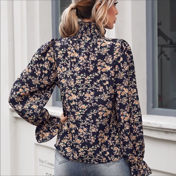 Boho floral print ruffle classic spring blouse - Picture 2 of 4